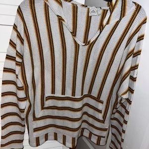 Small pullover with hood.